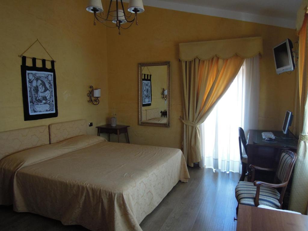 Hotel Sant'Agostino Paola Zimmer foto